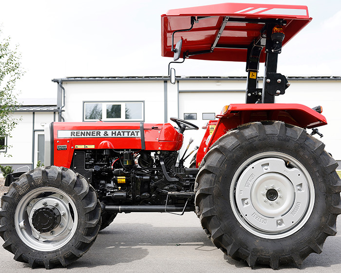 Rennder & Hattat traktor oldalnézetben